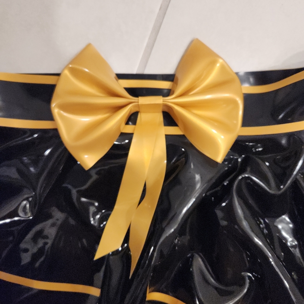 Aurora Peplum Skirt Black And Pearlsheen Gold 3XL